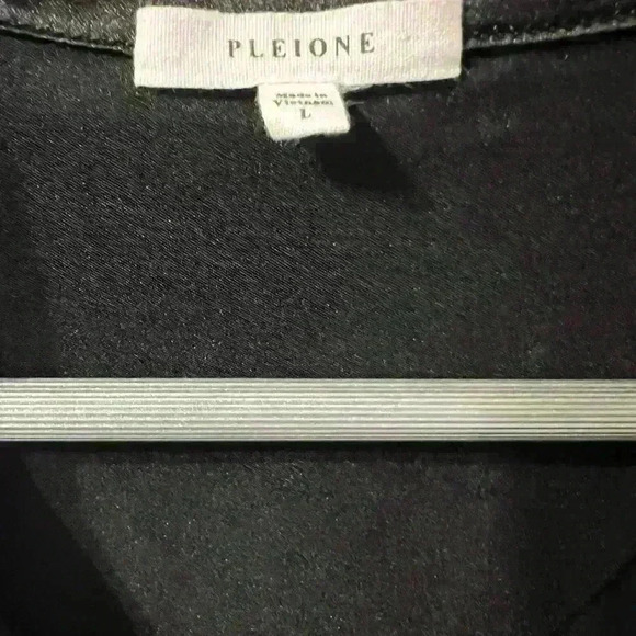 🟣Pleione Blouse Large - Picture 3 of 4